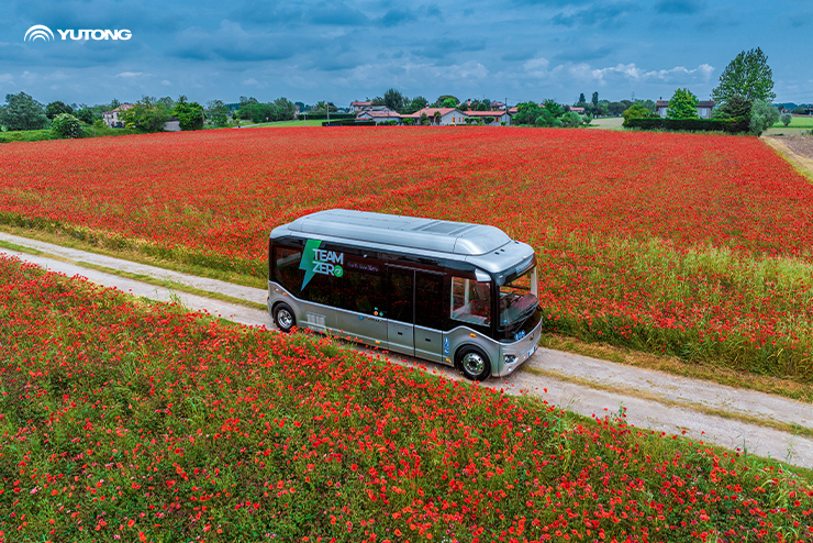 Conectividade e Comodidade: Prática Bem-Sucedida do Yutong E7S em Itália