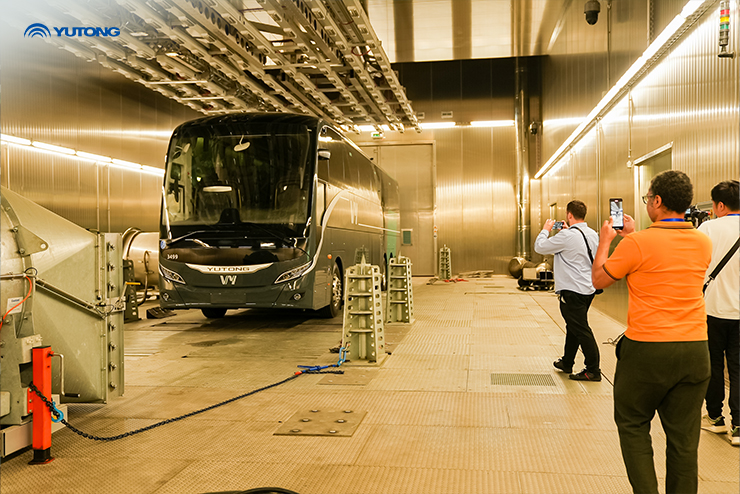 Jornalistas Europeus Exploram a Inovação Transformadora da Indústria no Principal Laboratório Mundial de EV